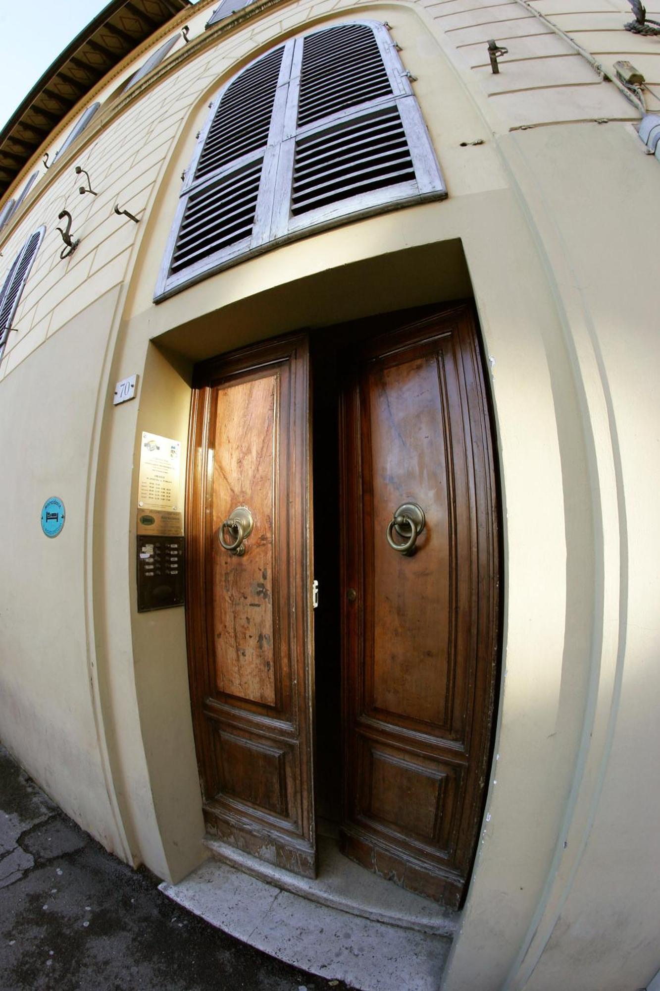 B&B Le Lupe Siena Bagian luar foto