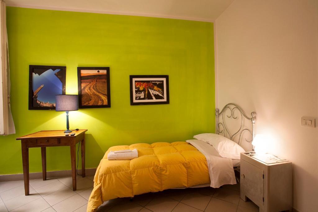B&B Le Lupe Siena Bagian luar foto